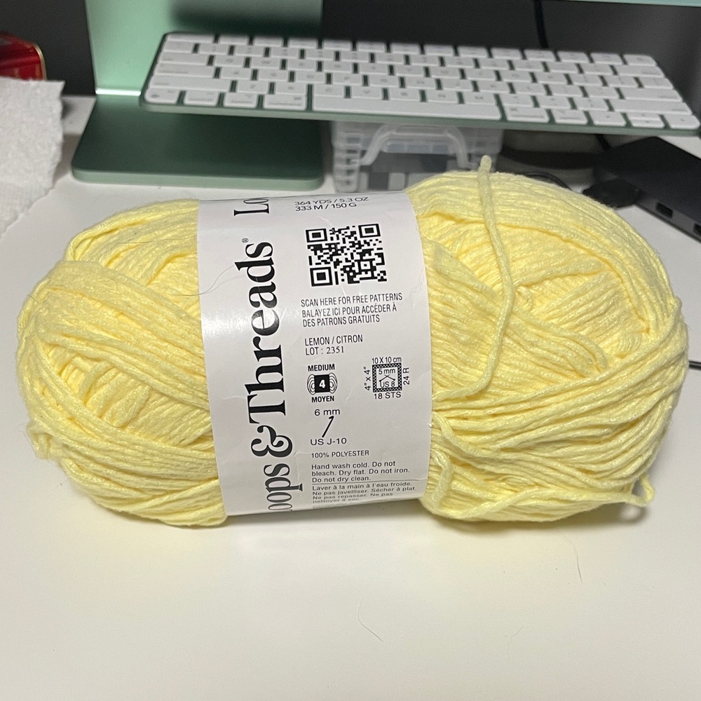New Loop And Threads Yarn in Lemon